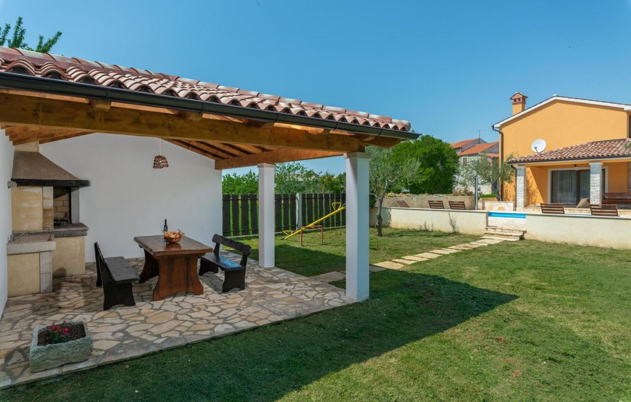Spacious Four-Bedroom Villa Marija Klostar Exterior photo