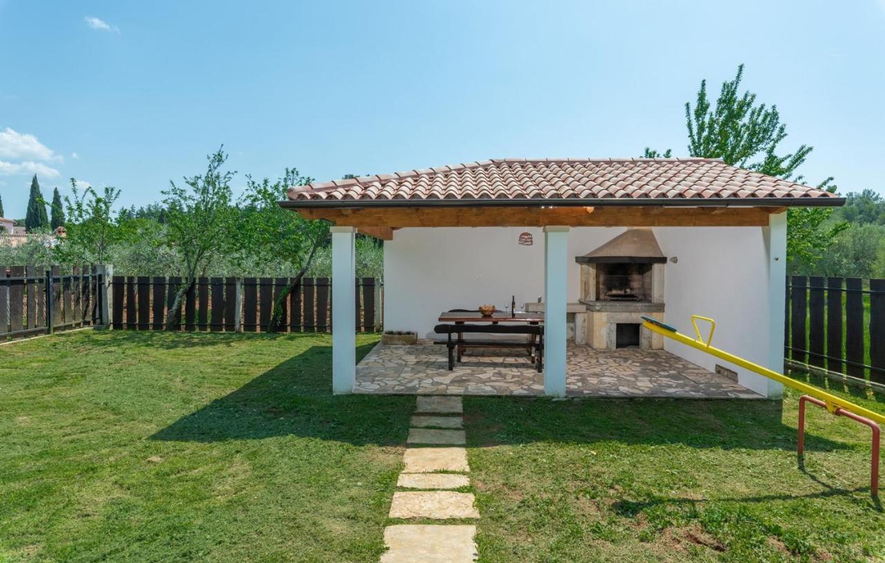 Spacious Four-Bedroom Villa Marija Klostar Exterior photo