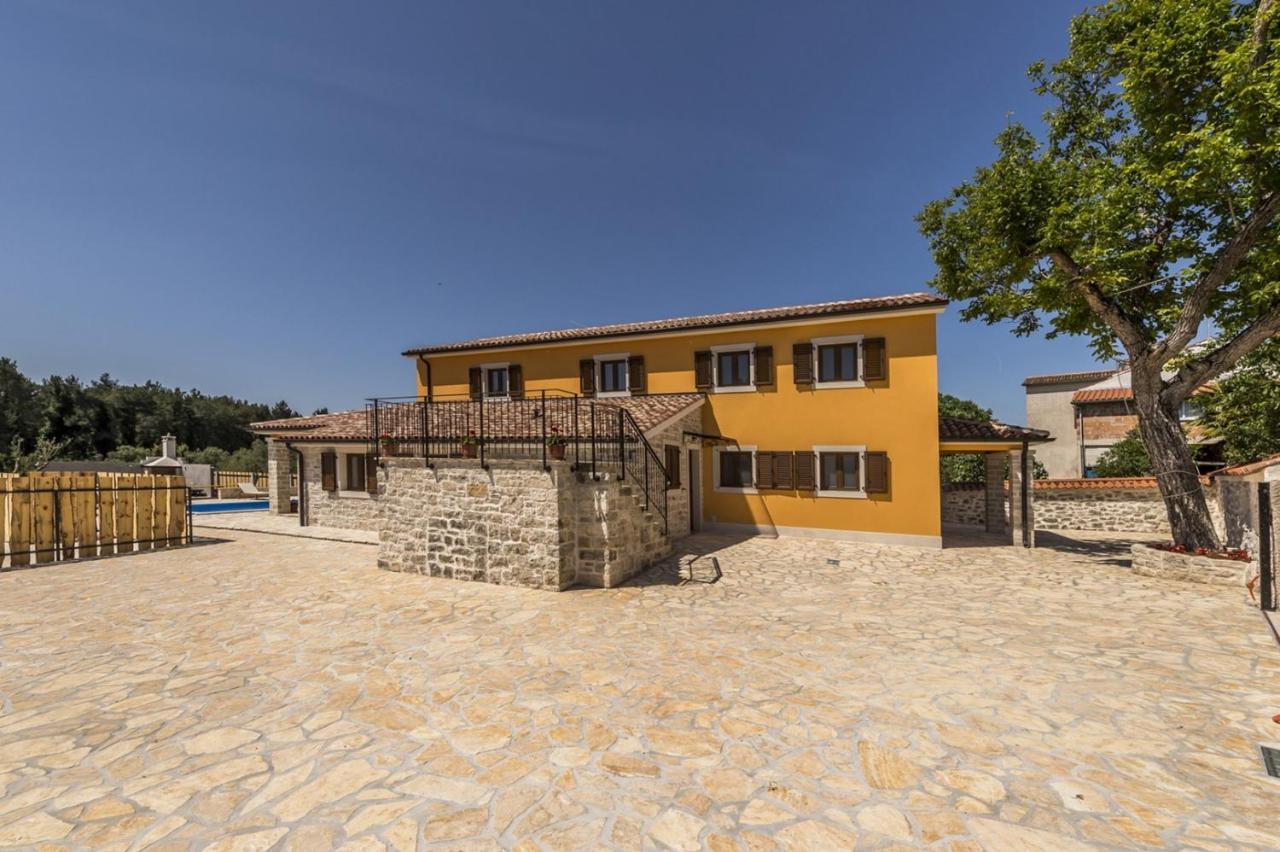Spacious Four-Bedroom Villa Marija Klostar Exterior photo