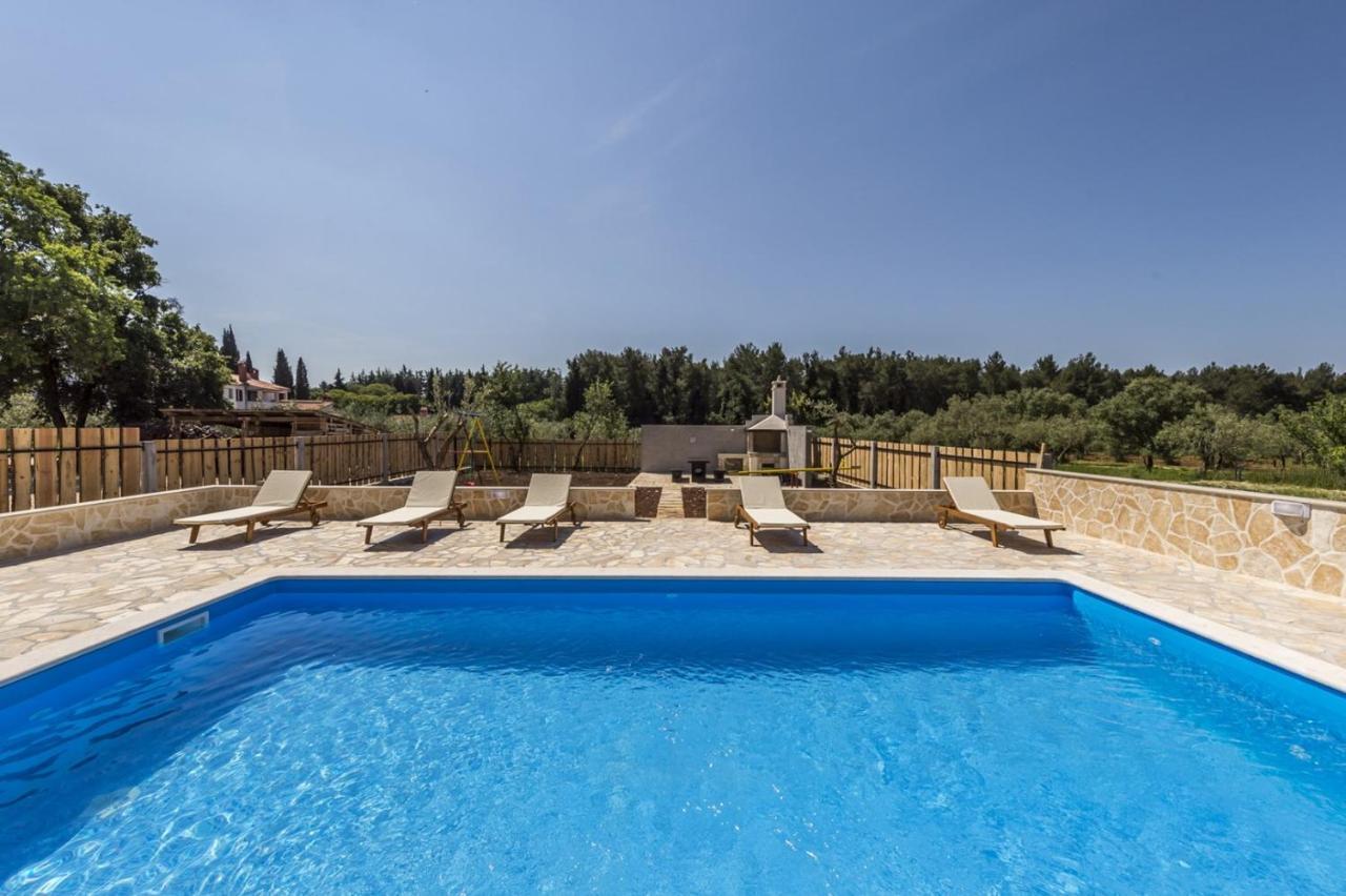 Spacious Four-Bedroom Villa Marija Klostar Exterior photo